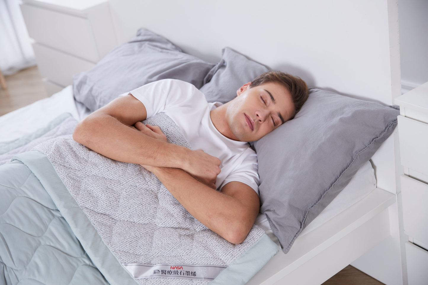 Shuman Wave Technology's graphene sleep aid blanket with reparative properties